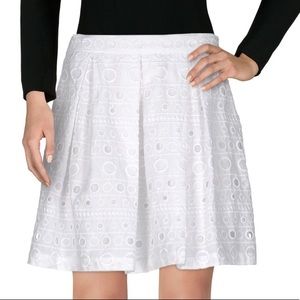 Moschino openwork embroidery skirt  sz 46 eur